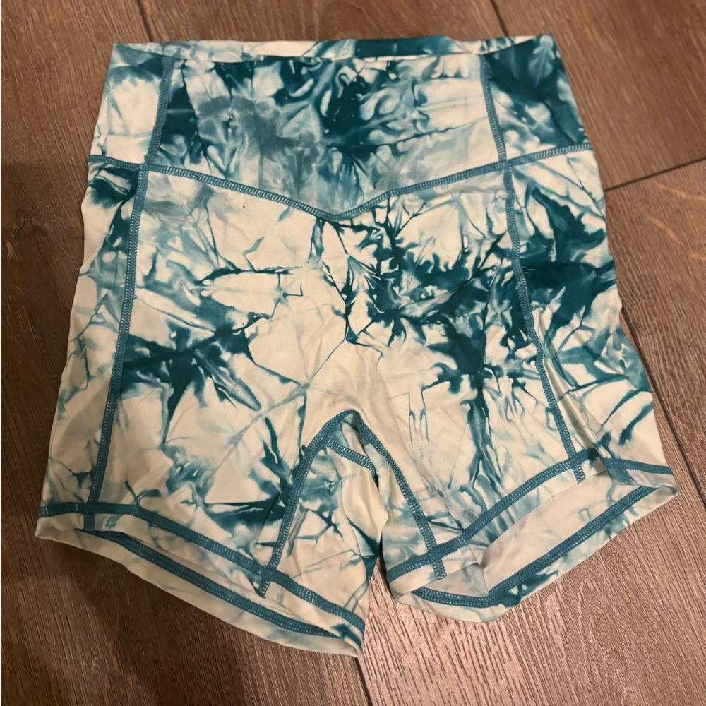 Balance athletica oasis shorts